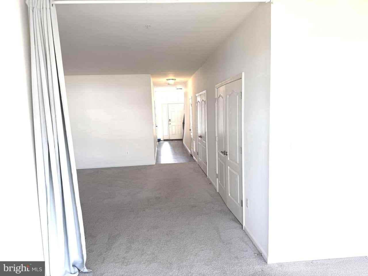 9610 Eaves Dr - Photo 5 of 30