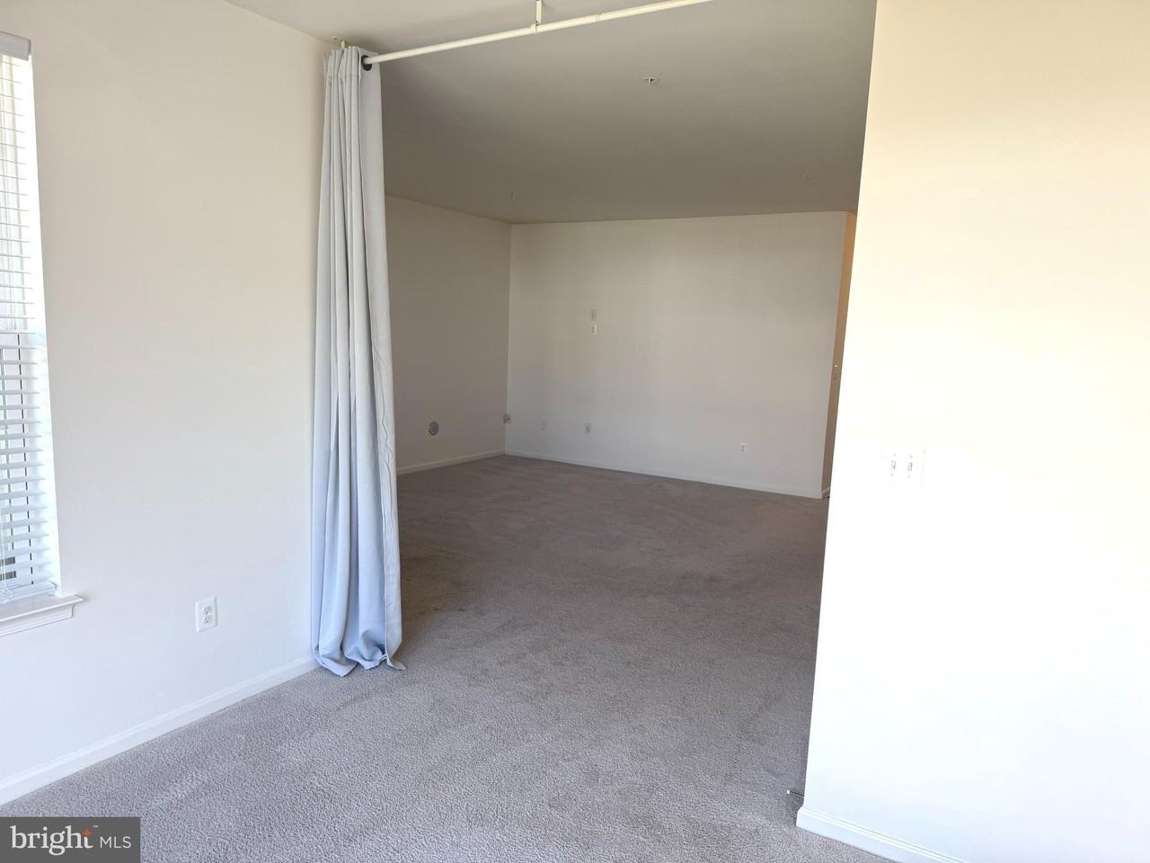 9610 Eaves Dr - Photo 6 of 30