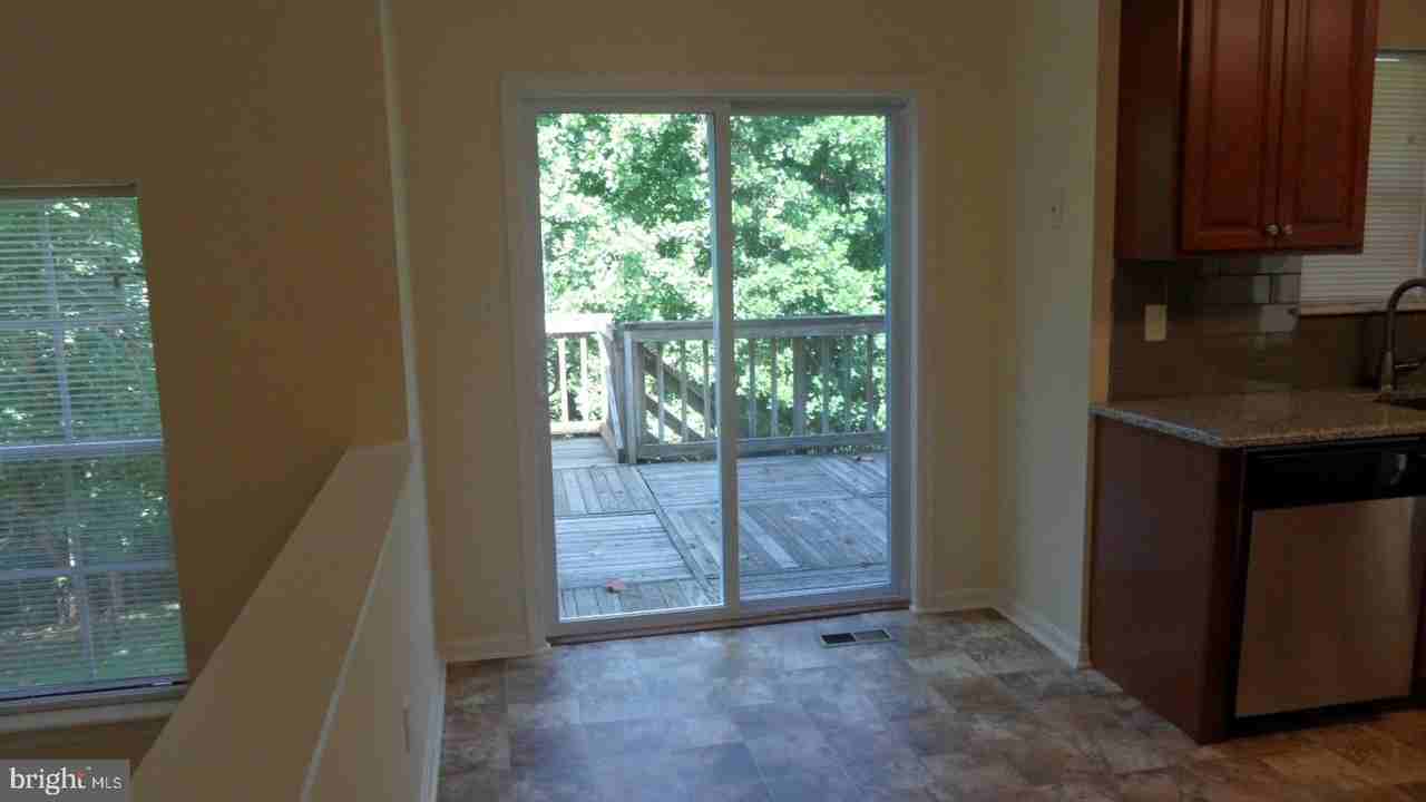 475 Crisfield Dr - Photo 7 of 17