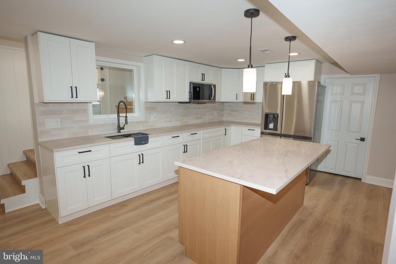 4305 Elmwood Rd - Photo 4 of 15