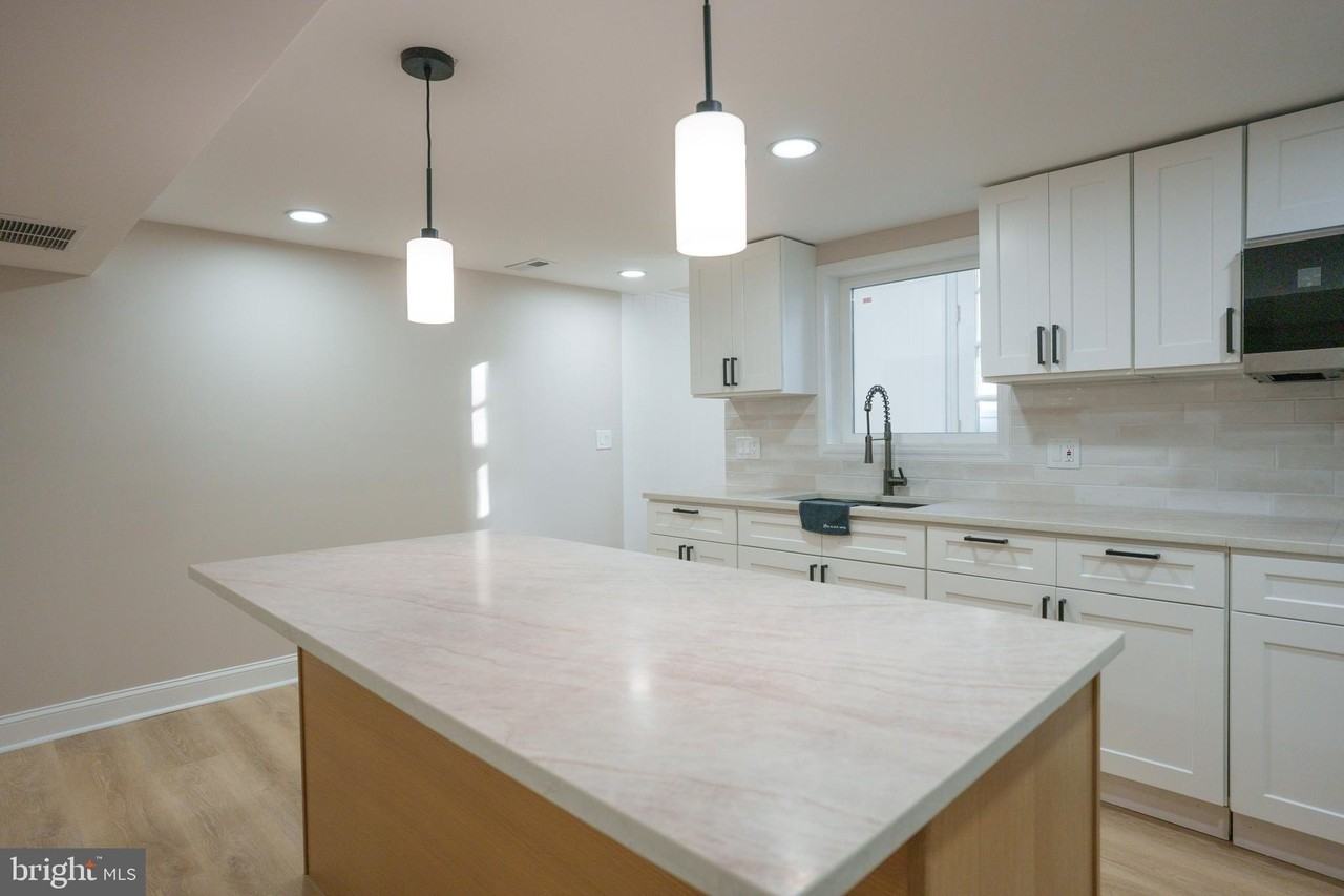4305 Elmwood Rd - Photo 5 of 15