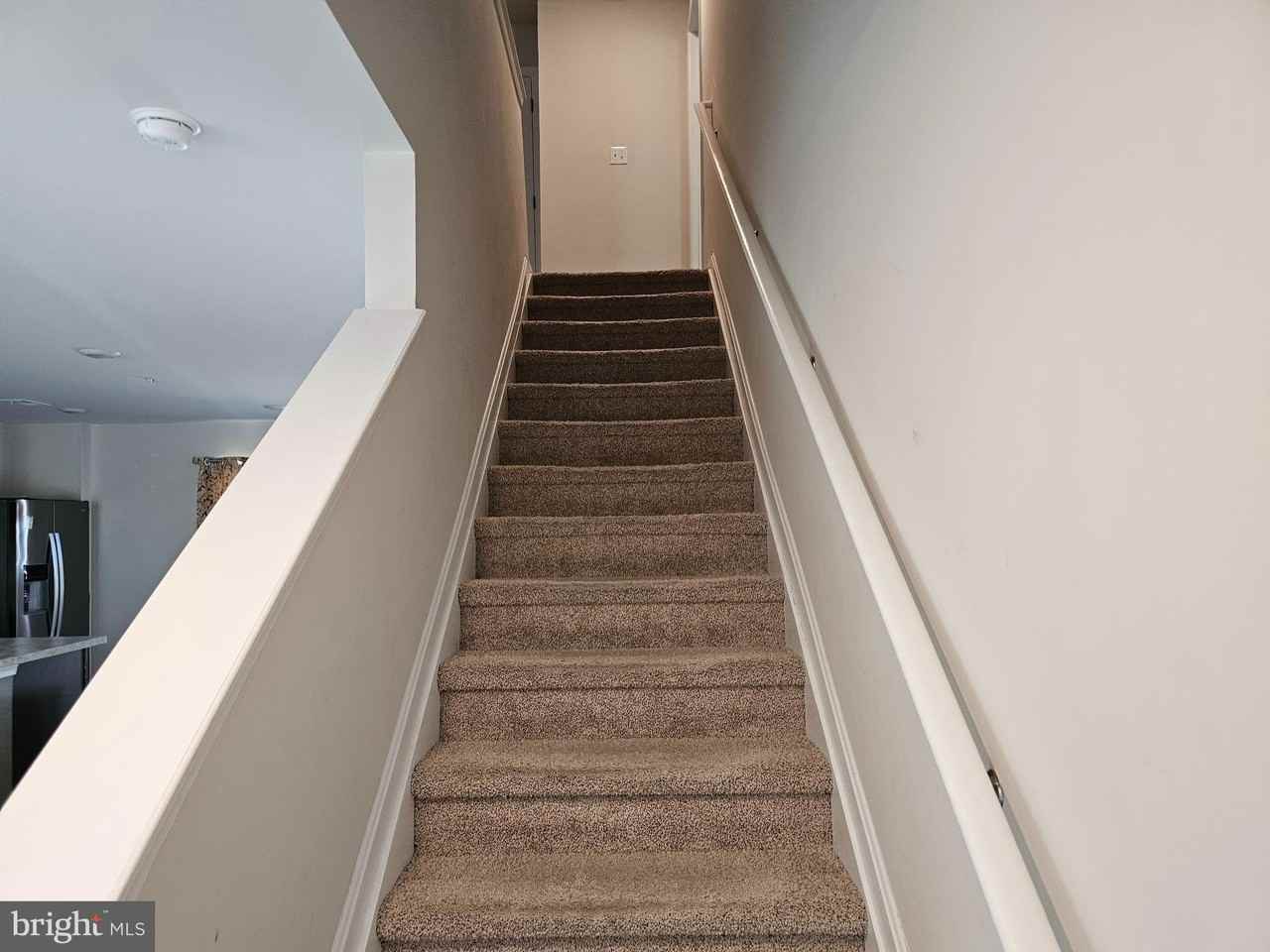 732 Wye Oak Dr - Photo 3 of 20