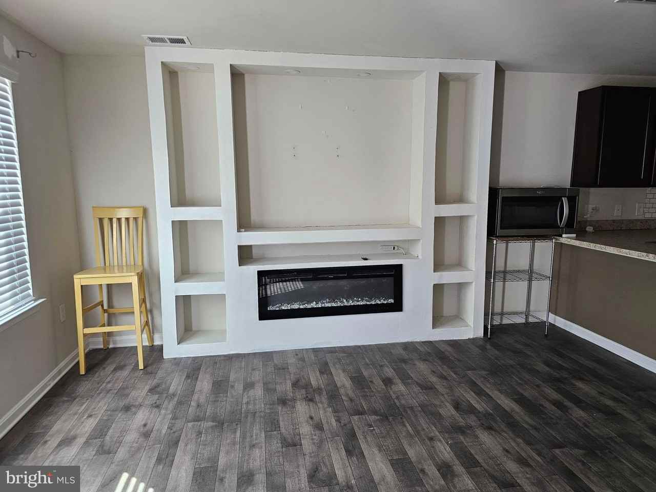 732 Wye Oak Dr - Photo 4 of 20