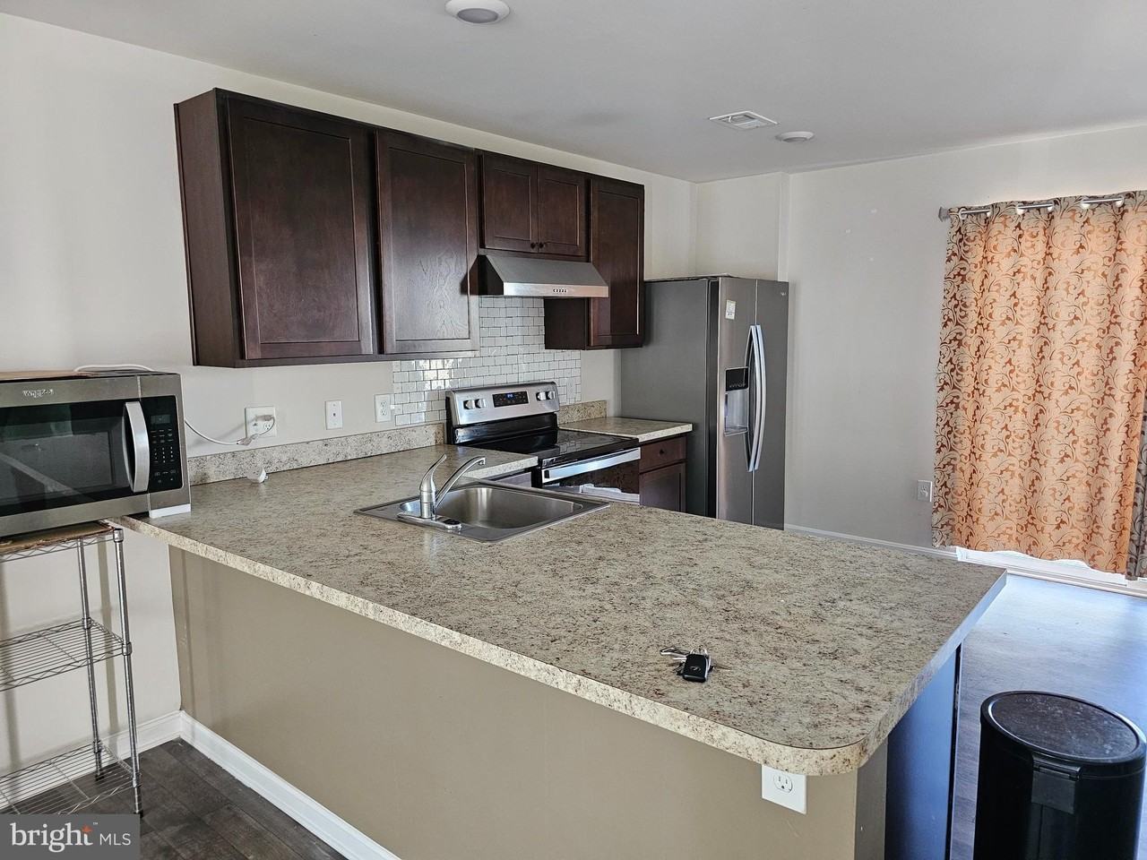 732 Wye Oak Dr - Photo 5 of 20