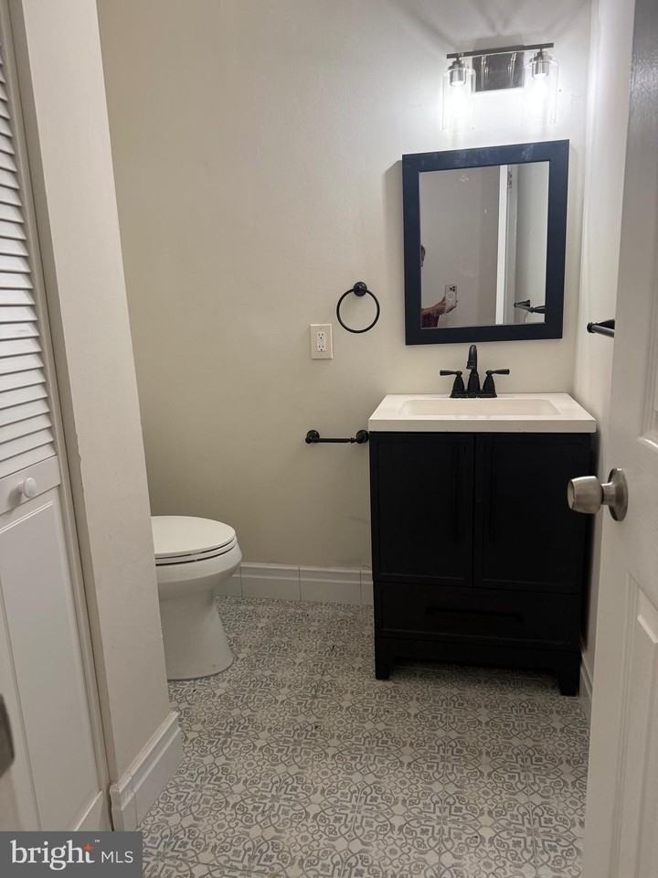 4610 Acton Ct - Photo 7 of 26