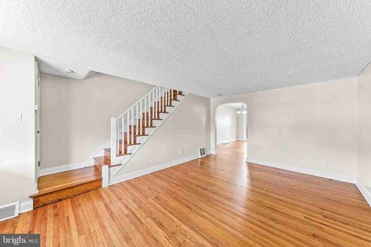 129 Alverstone Rd - Photo 3 of 19