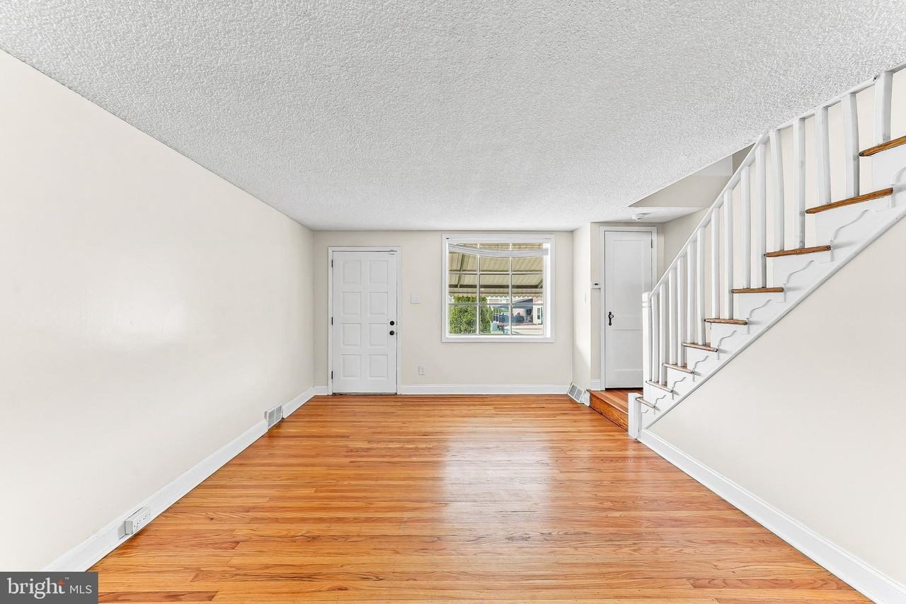 129 Alverstone Rd - Photo 4 of 19