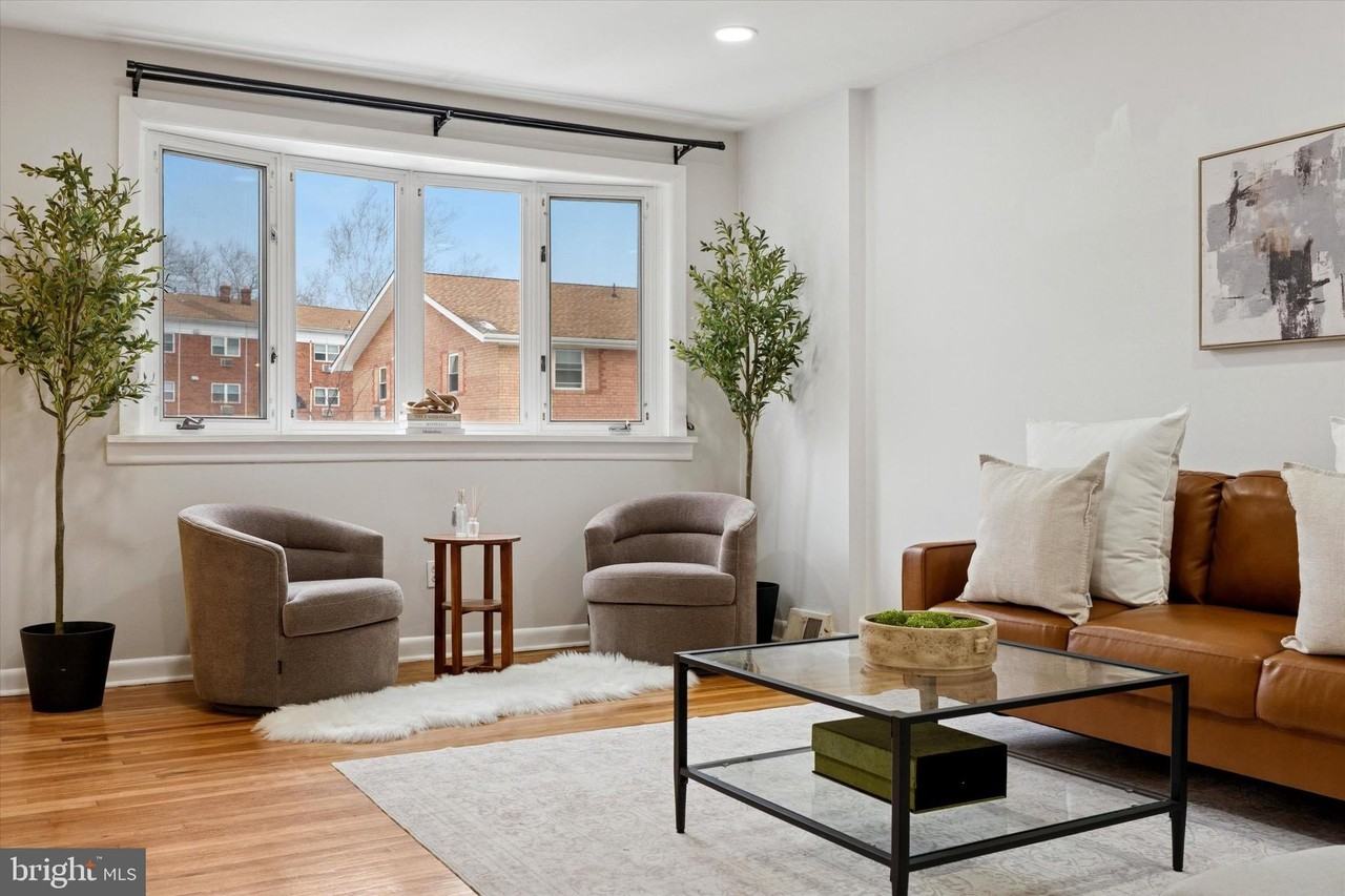 228 Rock St - Photo 6 of 25