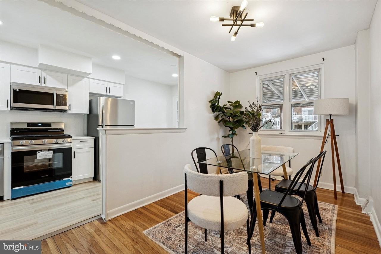 228 Rock St - Photo 7 of 25