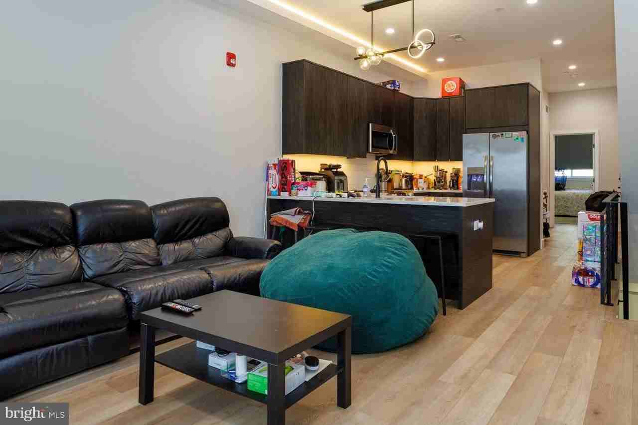 618 N 35th St Unit 1 - Photo 2 of 14