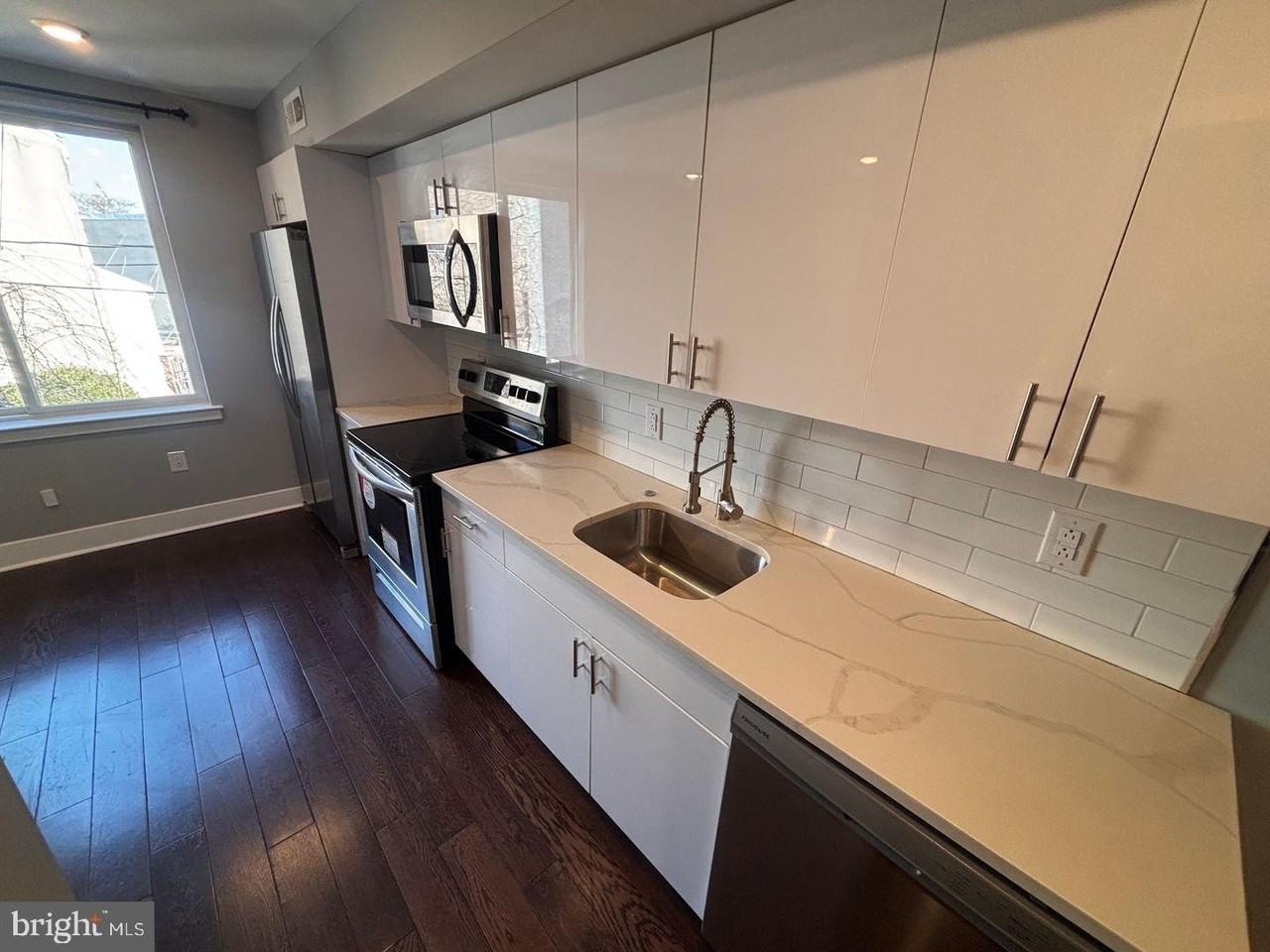 3255 Ridge Ave #2 - Photo 5 of 10