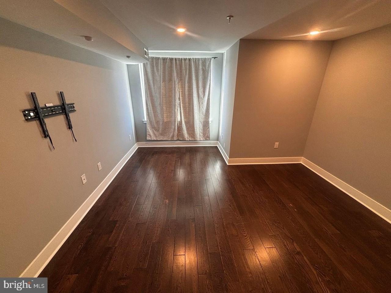 3255 Ridge Ave #2 - Photo 7 of 10