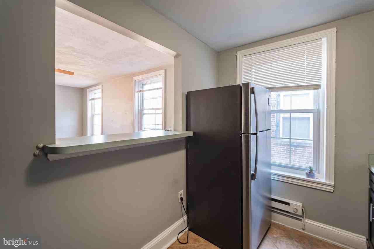 1933 Spring Garden St Apt 3r - Photo 6 of 7