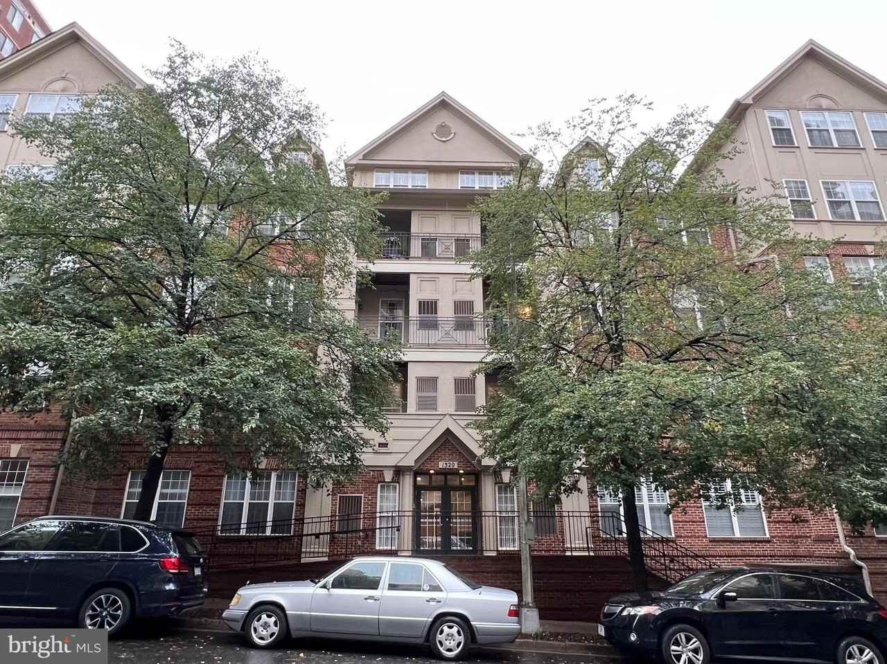 1320 N Wayne St Apt 106 - Photo 5 of 32