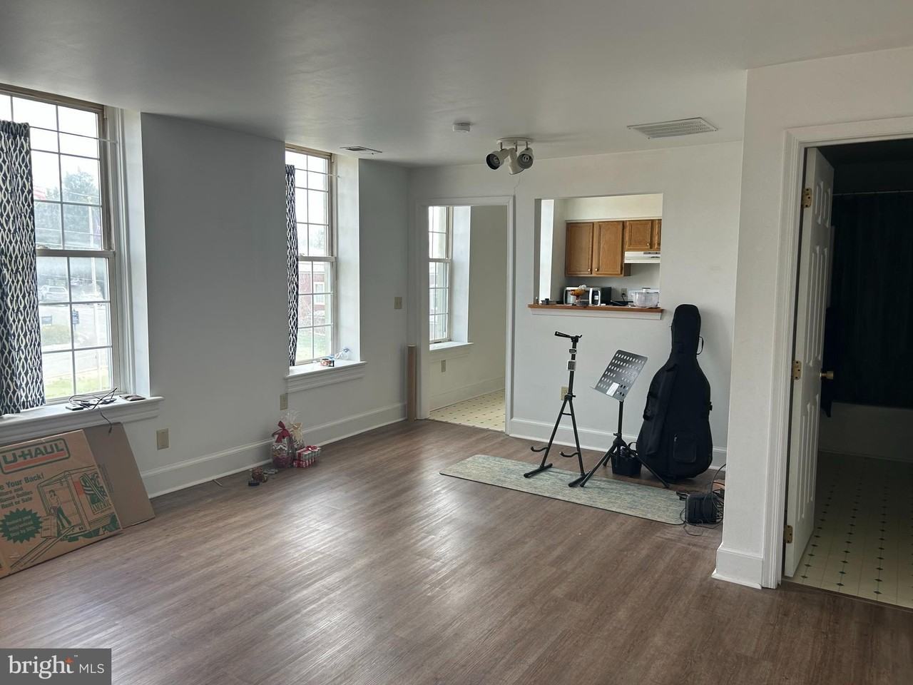 5 E MAIN unit: Ste A - Photo 2 of 9