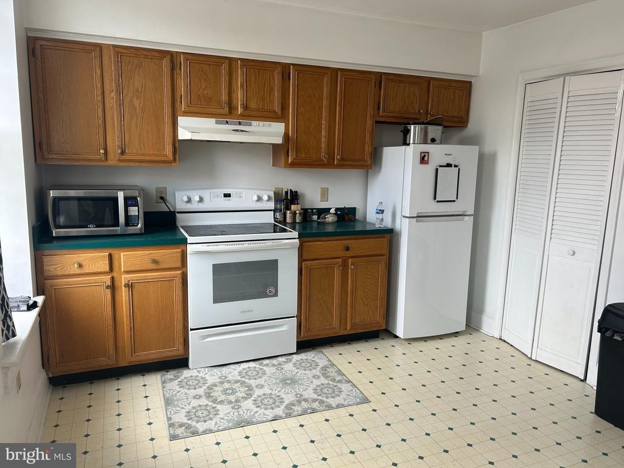 5 E MAIN unit: Ste A - Photo 4 of 9