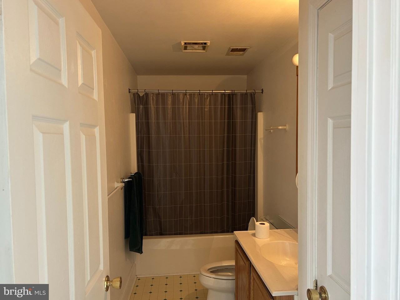 5 E MAIN unit: Ste A - Photo 7 of 9