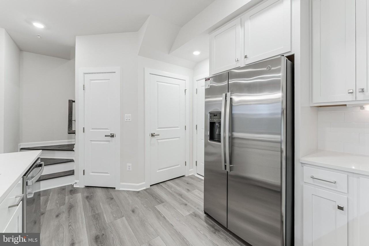 21815 Express Ter - Photo 6 of 37