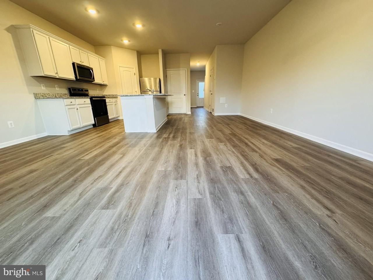 15 Bloomsbury St - Photo 4 of 17