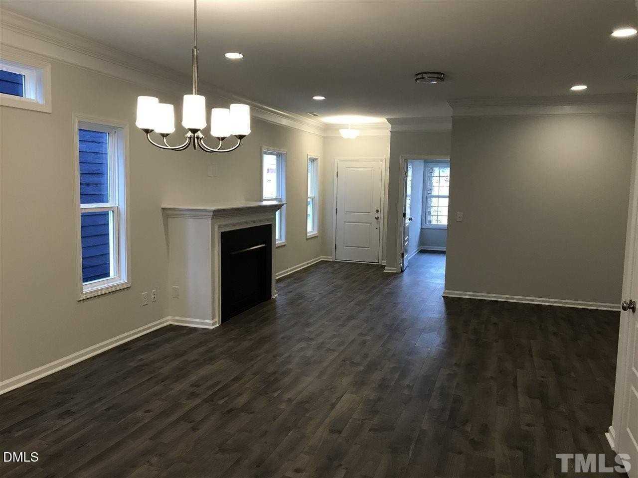 1293 Russet Ln - Photo 2 of 20