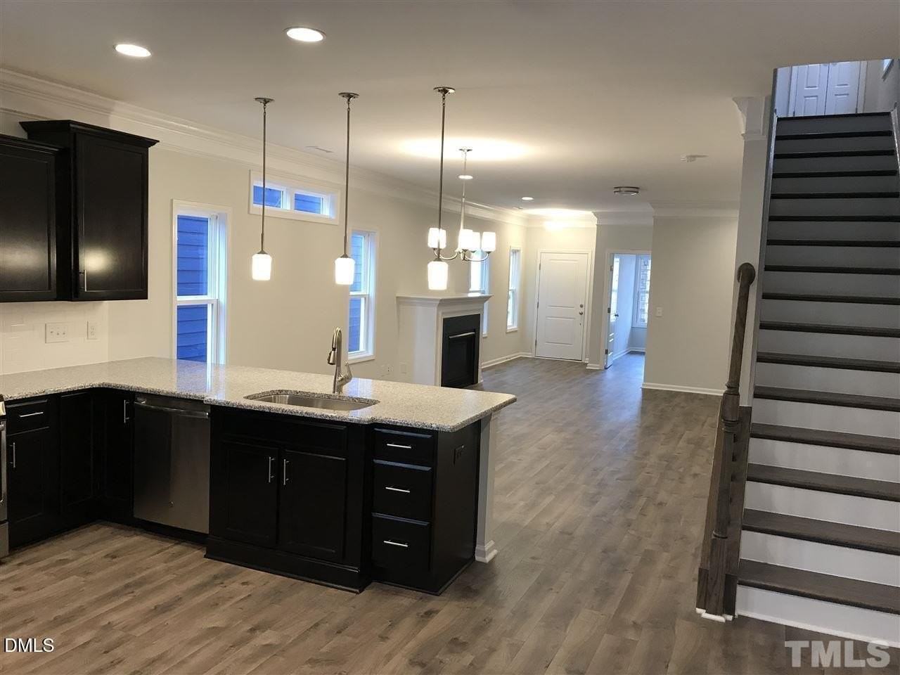 1293 Russet Ln - Photo 3 of 20