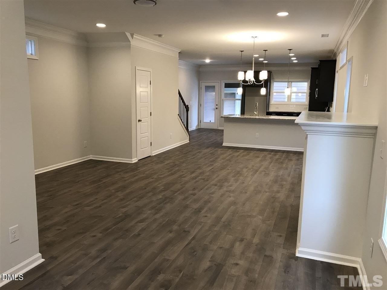 1293 Russet Ln - Photo 4 of 20