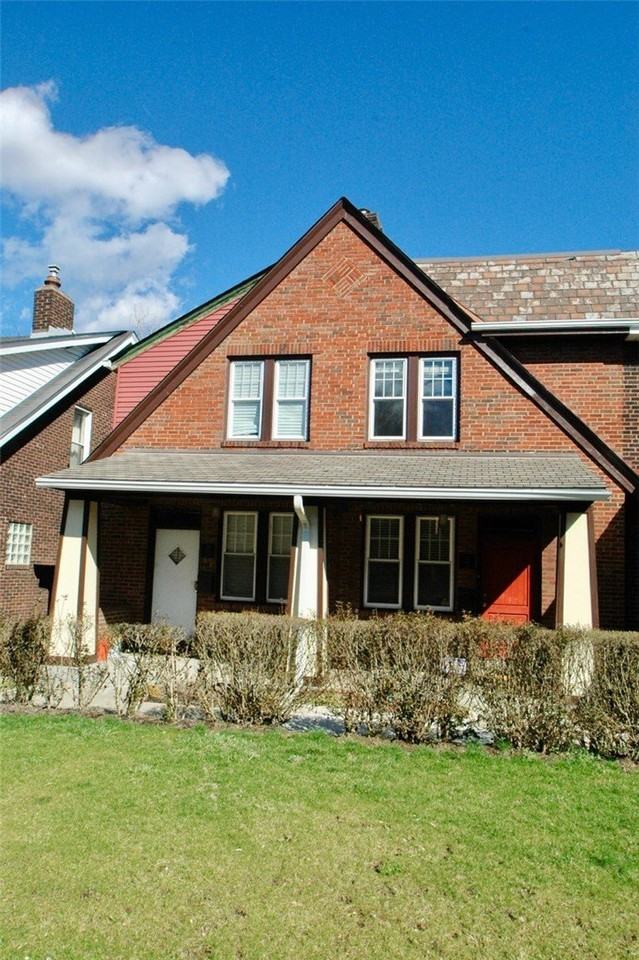 18 Dawson Ct - Photo 2 of 34