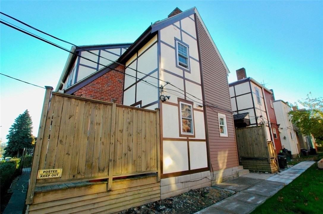 18 Dawson Ct - Photo 6 of 34