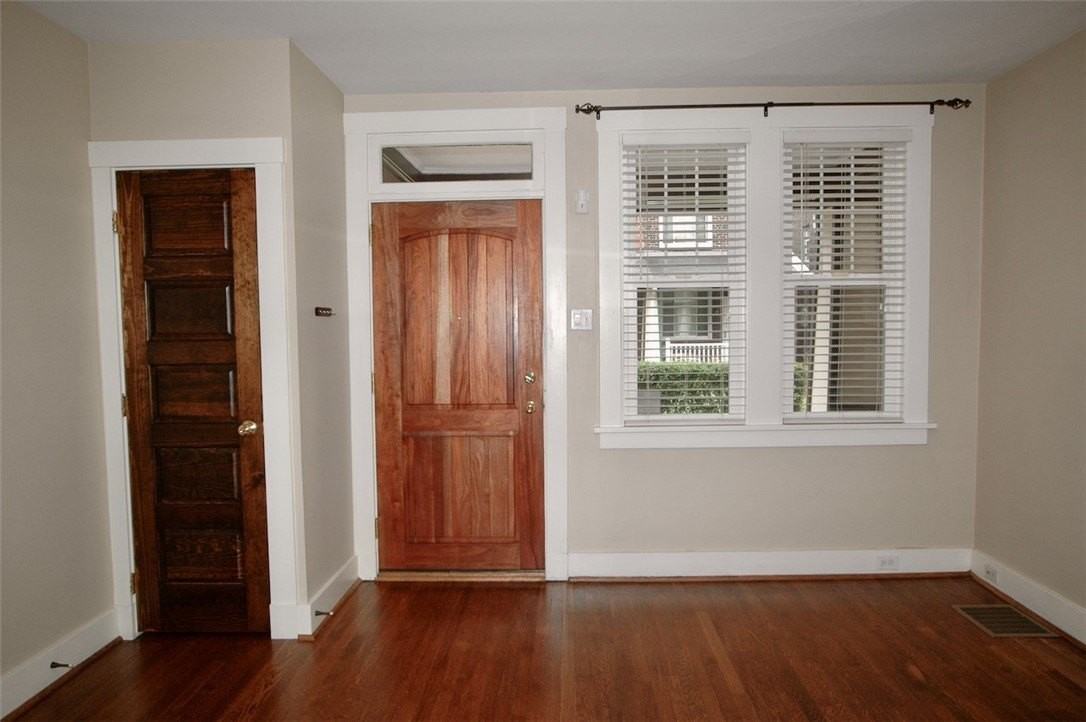 18 Dawson Ct - Photo 7 of 34