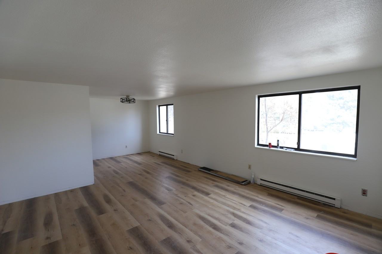 925 E Swallow Rd #927 - Photo 3 of 12