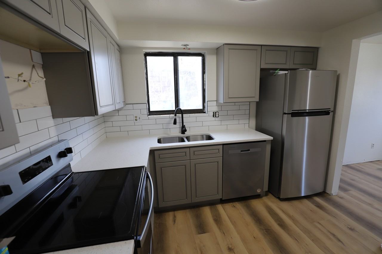 925 E Swallow Rd #927 - Photo 5 of 12