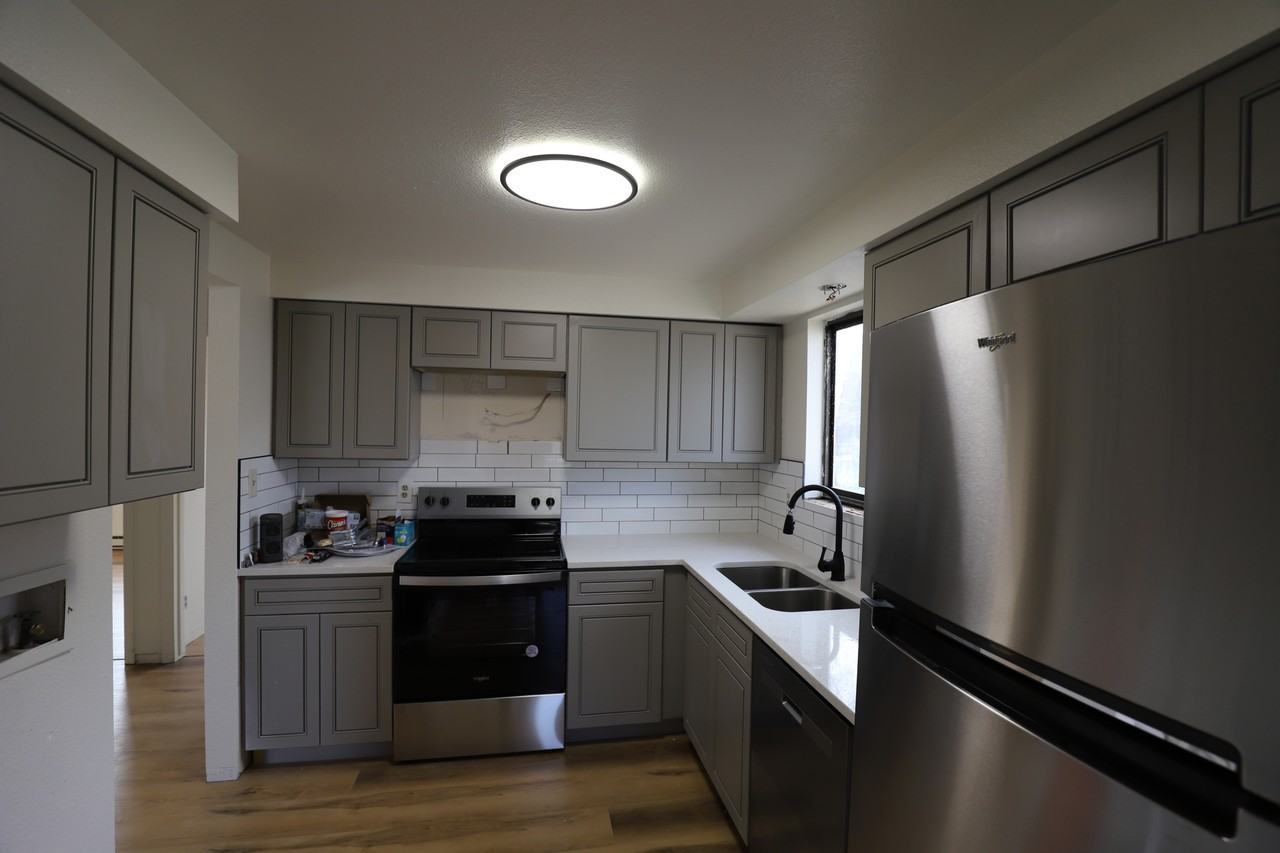 925 E Swallow Rd #927 - Photo 6 of 12