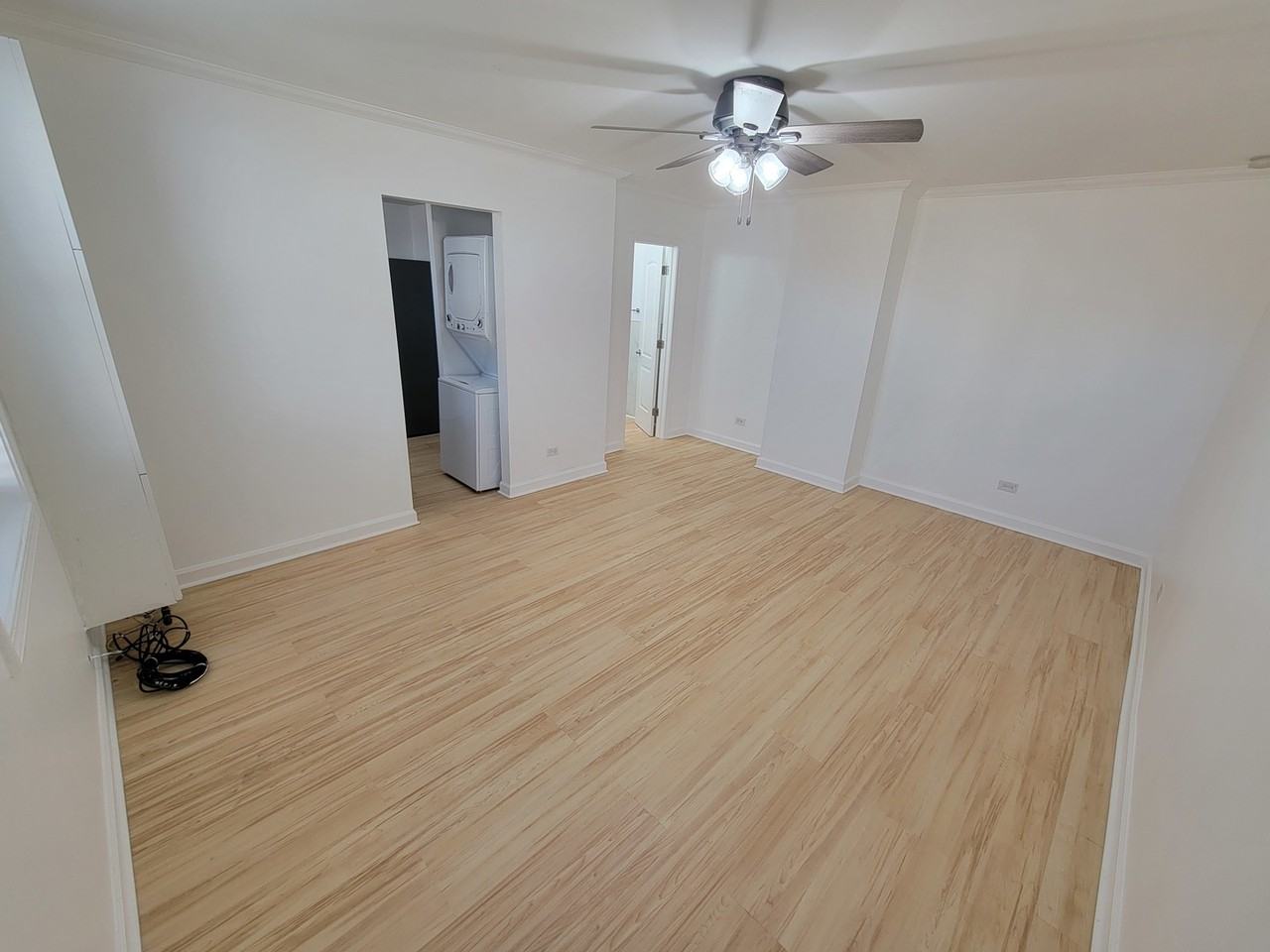 6222 W Addison St ##2 - Photo 2 of 13