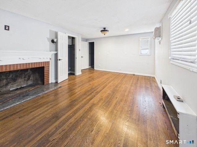 615 E Main St - Photo 2 of 8