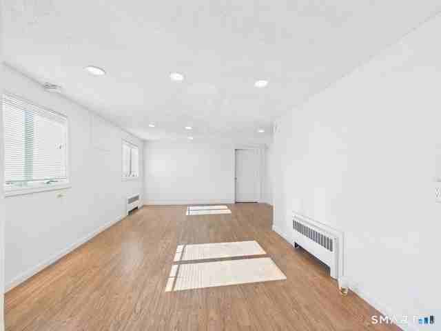 615 E Main St - Photo 6 of 8