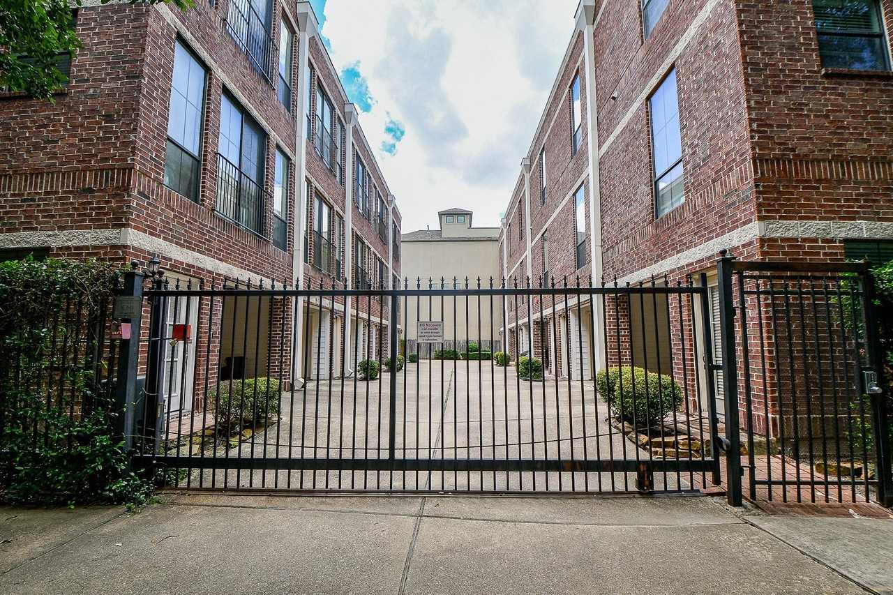 118 Mcgowen St - Photo 2 of 19