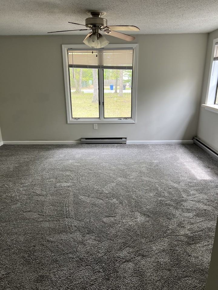 1426 Stagecoach Rd #1 - Photo 2 of 9