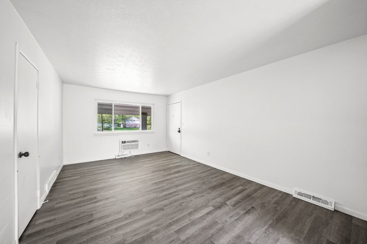 4707 Fishcreek Rd #4 - Photo 7 of 46