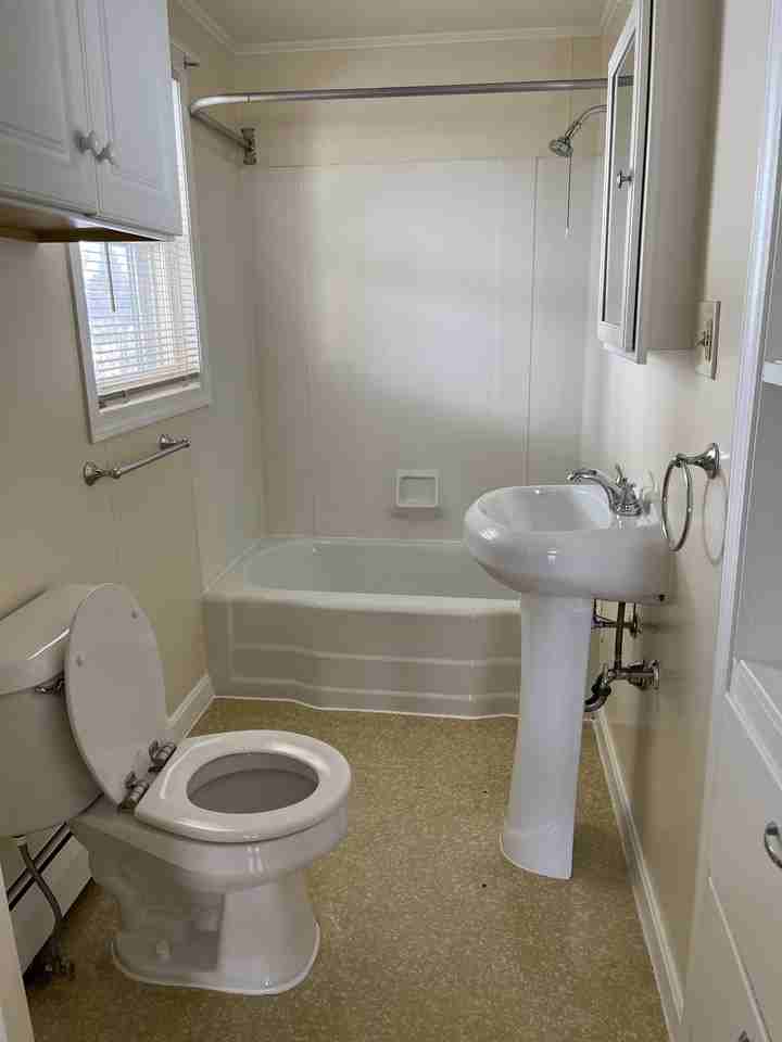 16 Alden St #2 - Photo 3 of 5