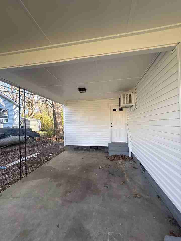 668 Coach St #1 - Photo 3 of 11