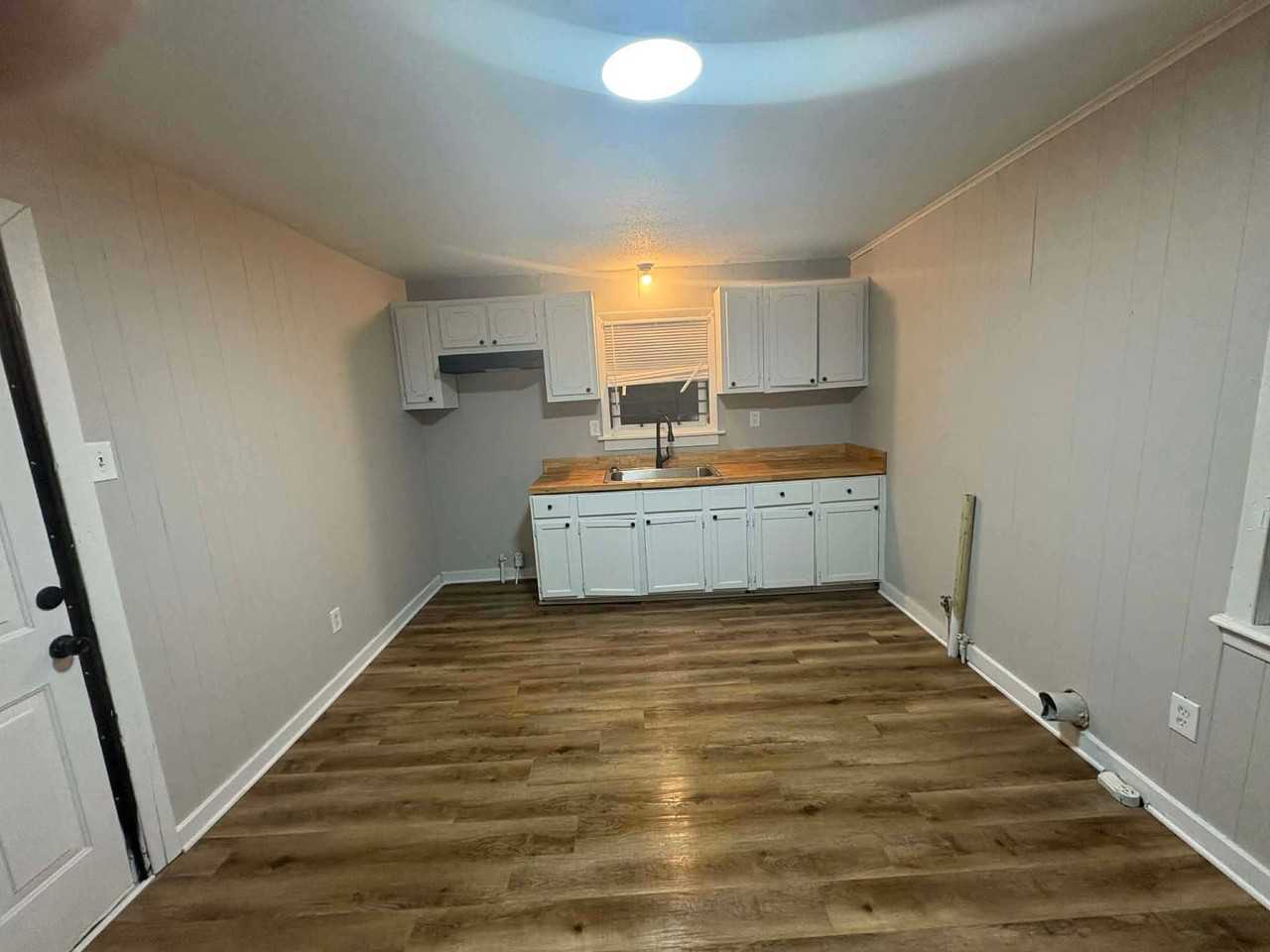 668 Coach St #1 - Photo 5 of 11