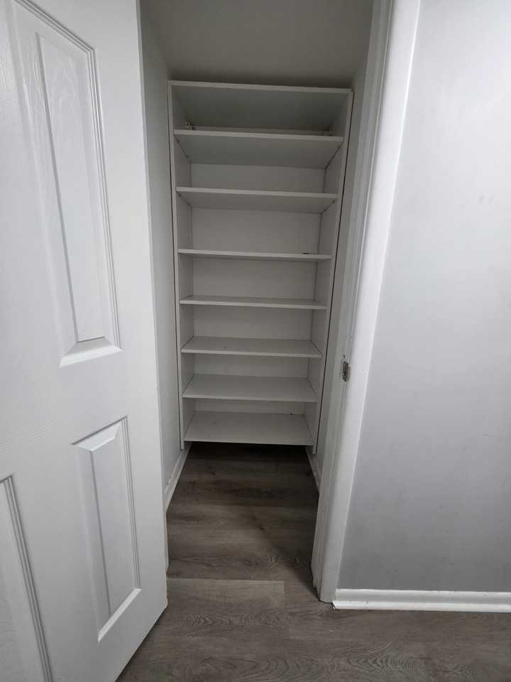 122 Chelsea Cir #1 - Photo 6 of 19