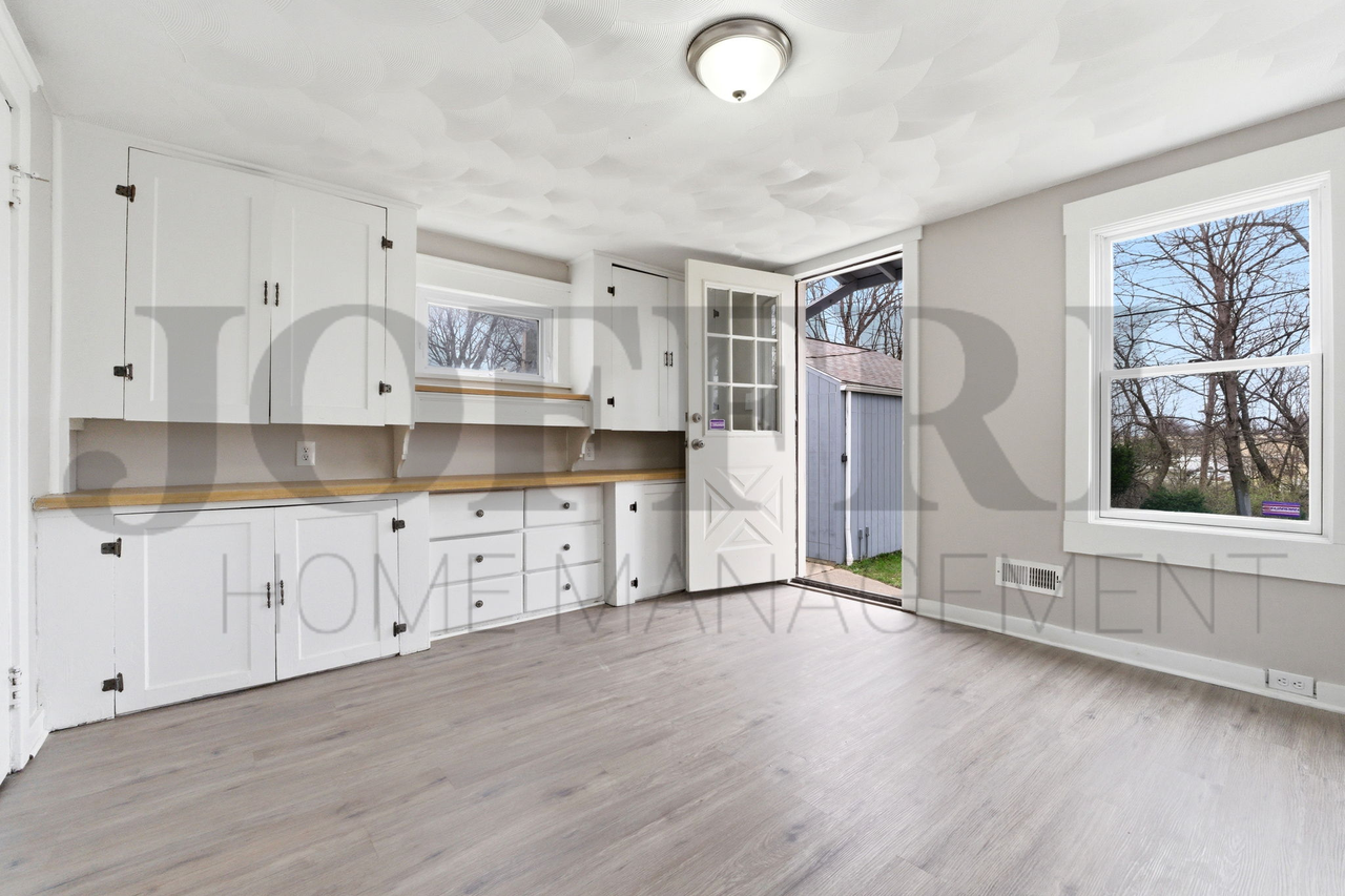 19625 Shelton Dr #1 - Photo 6 of 18