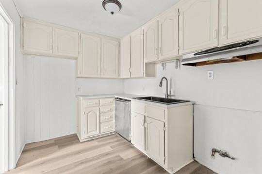 4037 Oak St #1 - Photo 5 of 9