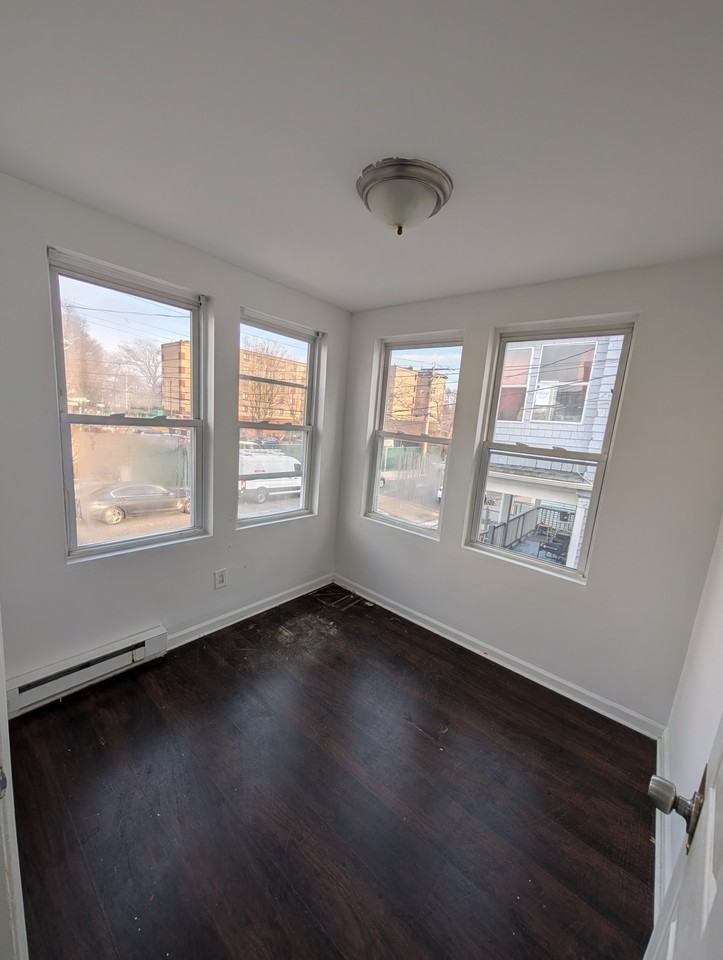 32 Auburn Street #2 - Photo 3 of 12