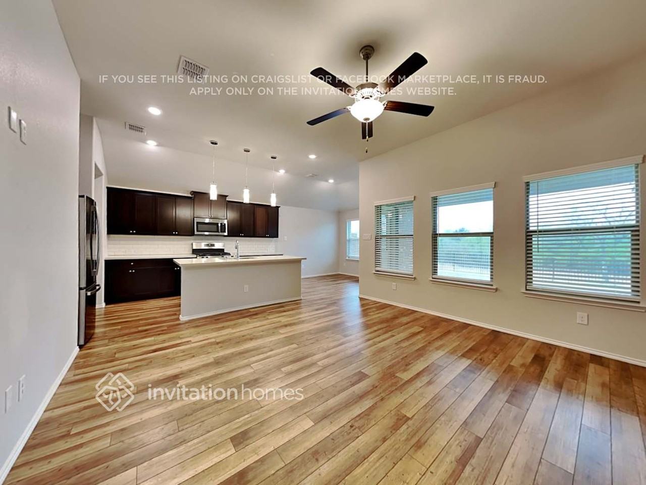 1790 Alamandine Ave - Photo 4 of 10