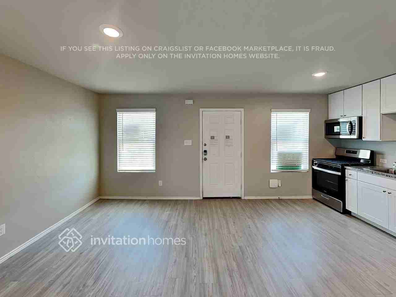 5513 Verdugos Palace - Photo 4 of 13