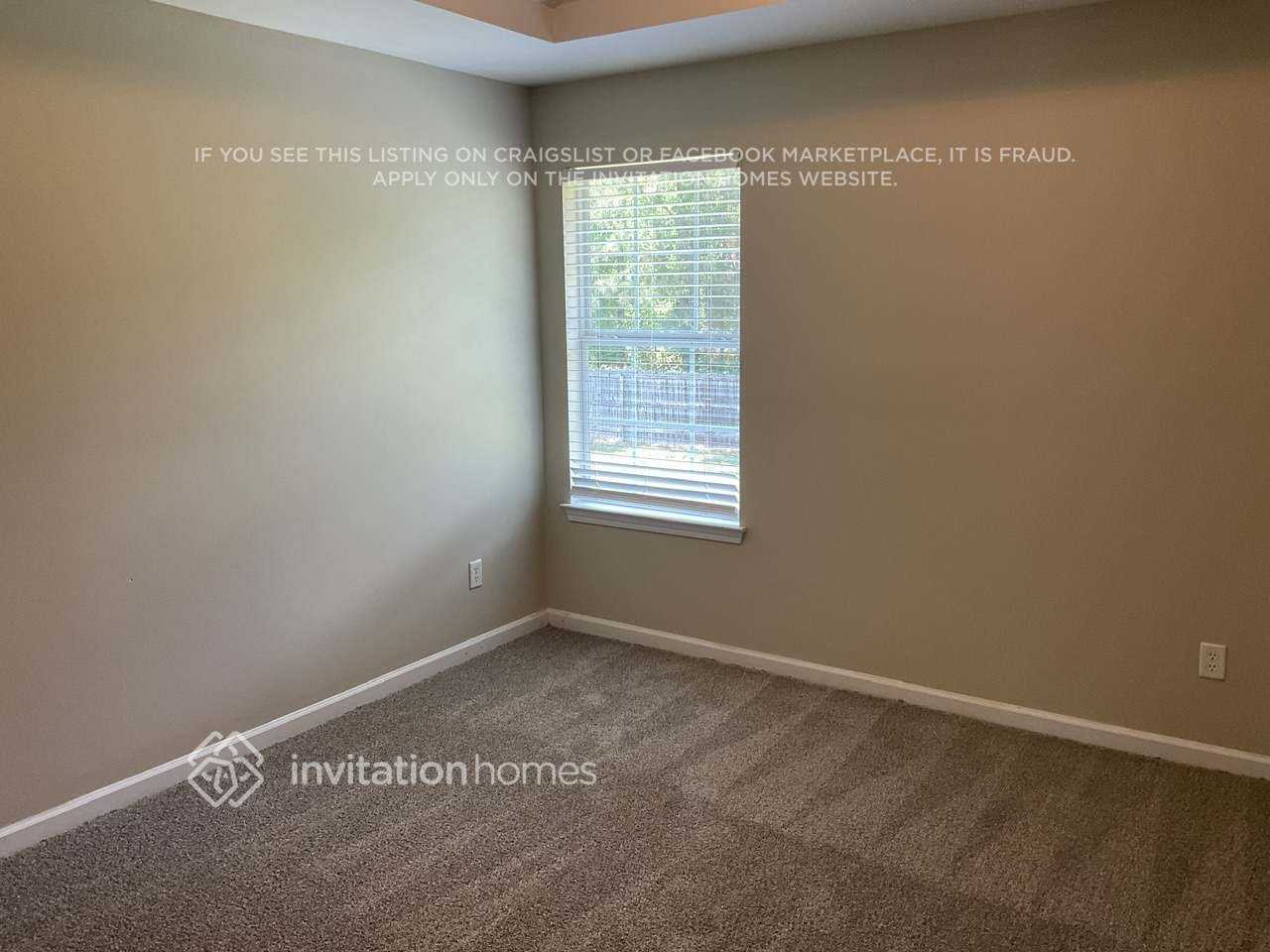 7852 Wrotham Cir - Photo 4 of 9