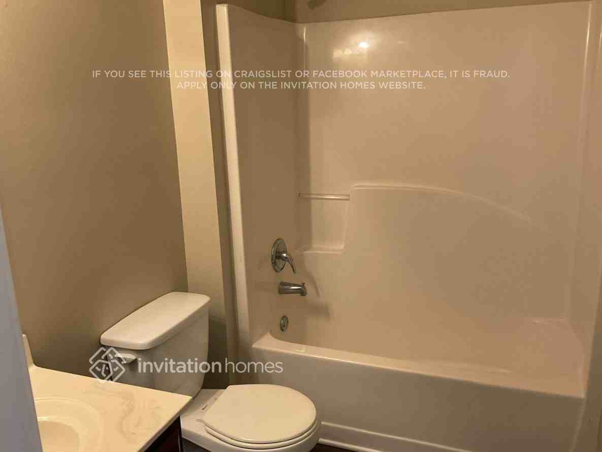 7852 Wrotham Cir - Photo 6 of 9