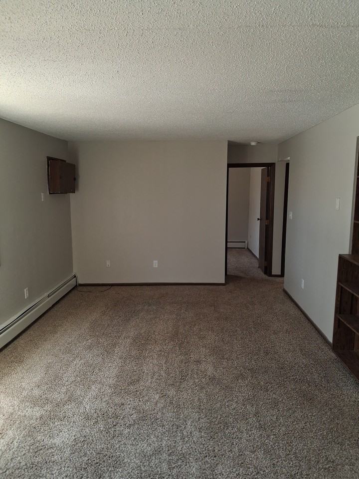 Bird Island II Apartments - Photo 7 of 22